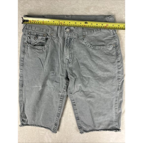True Religion Shorts Men’s 34 Straight Cut Off Dual Duty Smoke Pocket Flap Gray - Picture 4 of 11